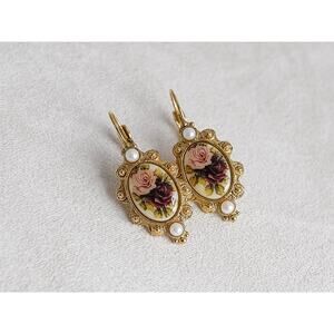 Vintage 1928 Dangle Porcelain Rose Flower Earrings Gold Tone Faux Pearl Oval